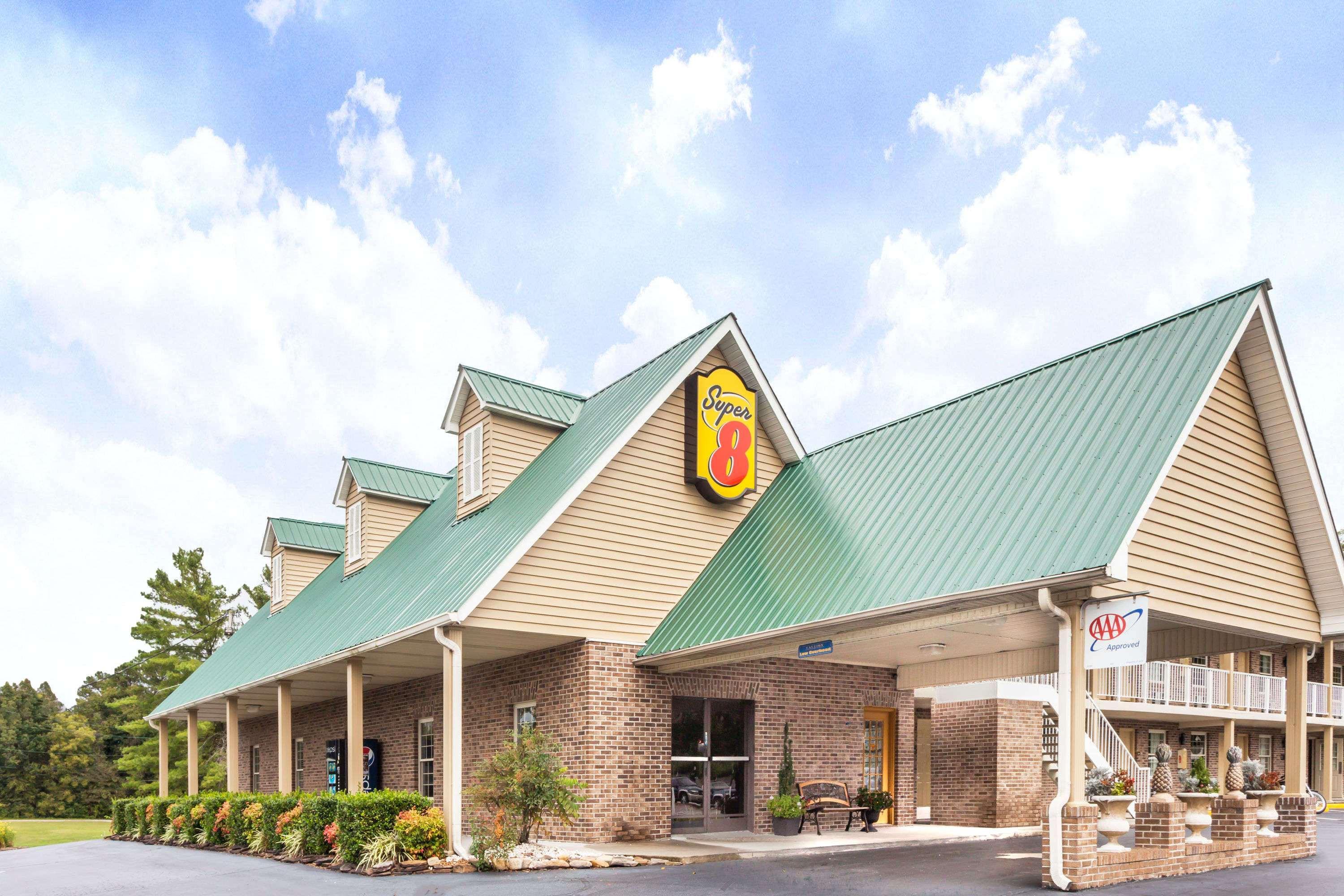 Hotel Super 8 By Wyndham Kingston Exterior foto